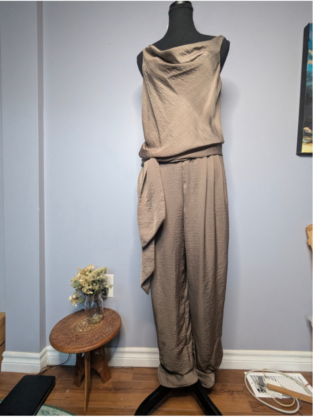 Vintage Cartise Taupe Crinkle Satin Draped Scarf Jumpsuit Sz 6 Made in Canada